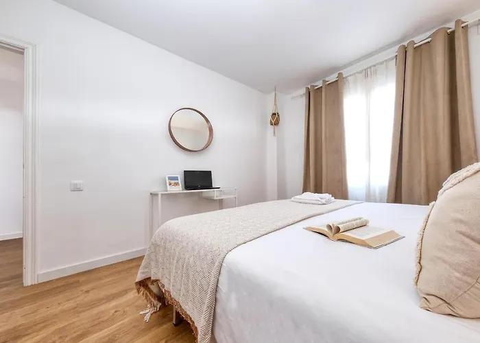 Sunlit Paradise - Sea View Ferienhaus *