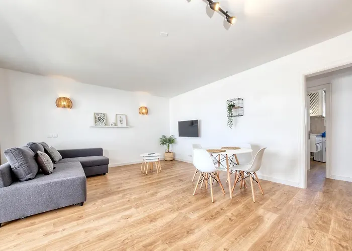 Sunlit Paradise - Sea View Holiday home Puerto del Carmen (Lanzarote)